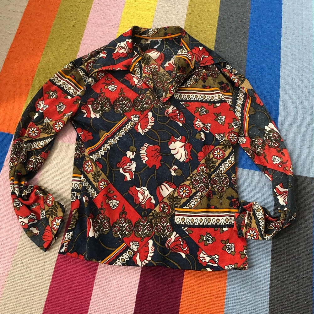Beautiful Floral Vintage Shirt